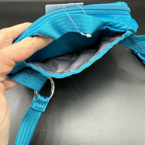Athleta Excursion Crossbody Mini Belt Bag Pacific Blue Fanny Pack Athletic NWT - Picture 7 of 9